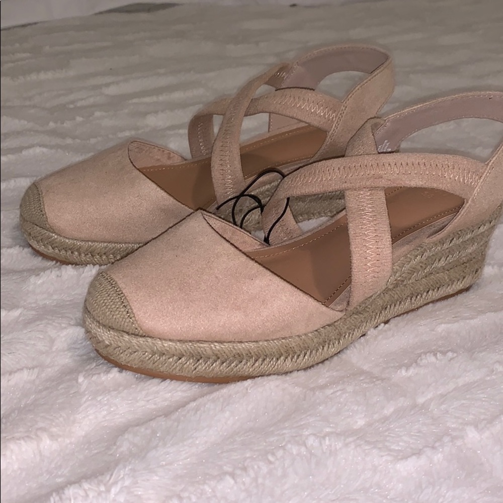 NWT H&M blush nude espadrilles